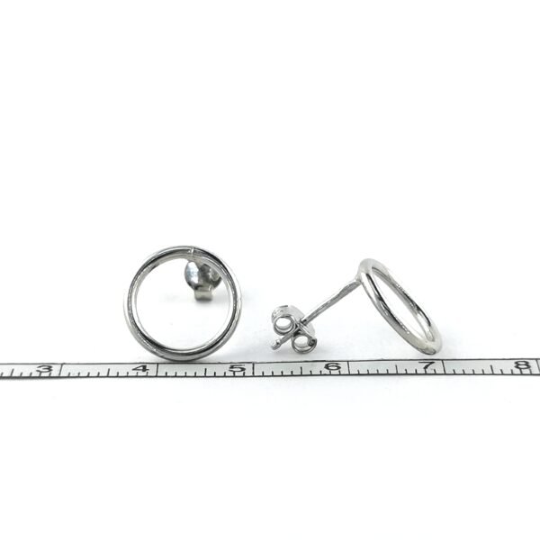 Minimalistiniai sidabriniai auskarai - Image 4