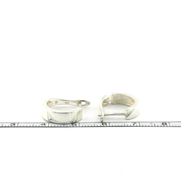 Minimalistiniai sidabriniai auskarai - Image 4