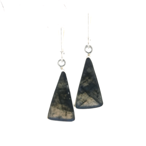 Sidabriniai auskarai su labradoritu