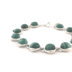 Sidabrinė apyrankė su malachitu