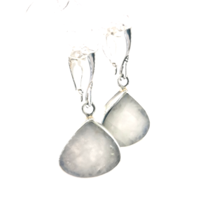 Sidabriniai auskarai su mėnulio akmeniu