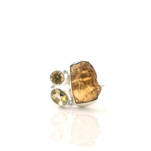 Pradžia 9 Sidabrinis žiedas su citrinu