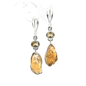 Pradžia 13 Sidabriniai auskarai su citrinu